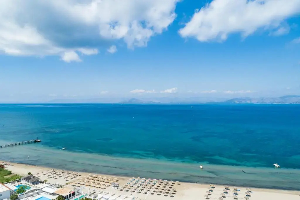 Lefkimi Hotel