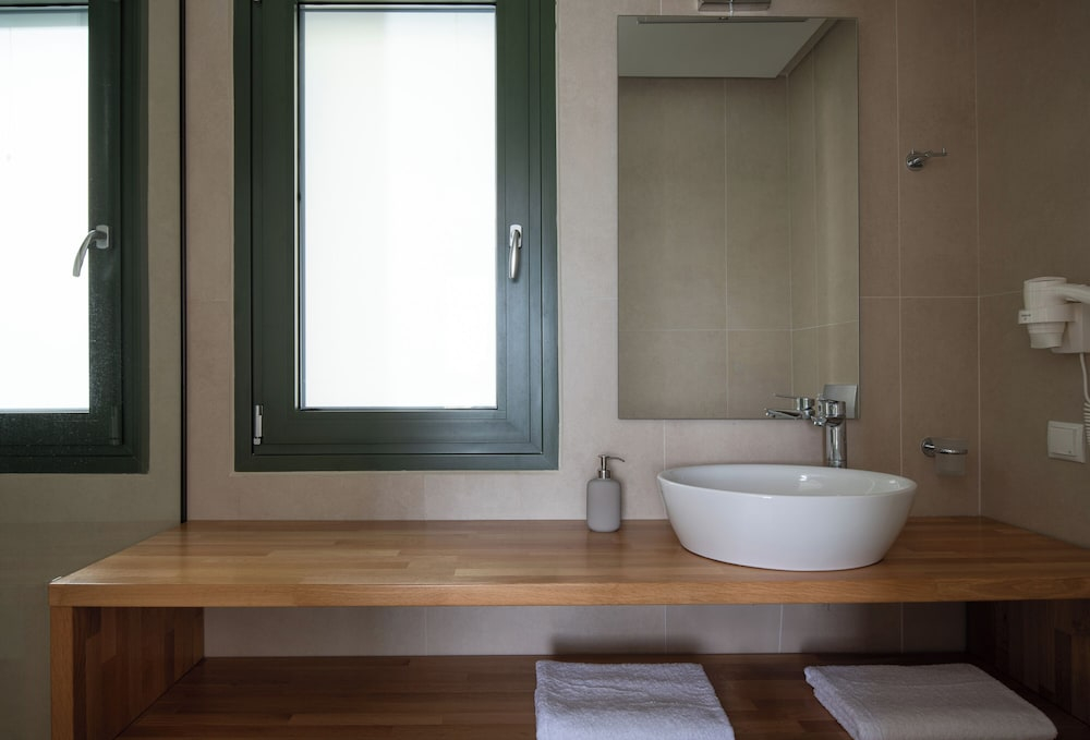 Olive Grove Suites - Villas with private pool and garden