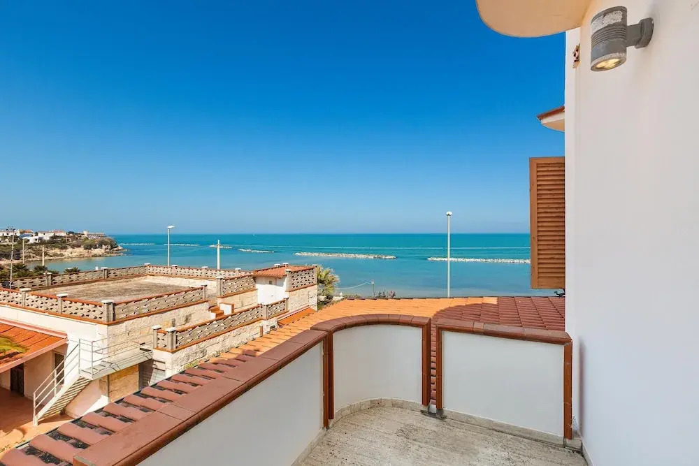2772 La Casa Bianca by Perle di Puglia