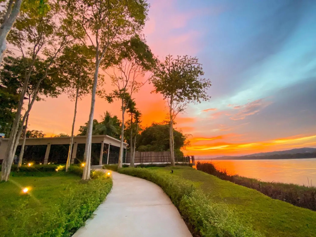 River Tree Resort