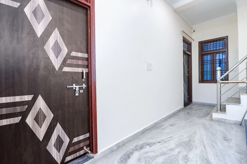 FabHotel Royal Vilas