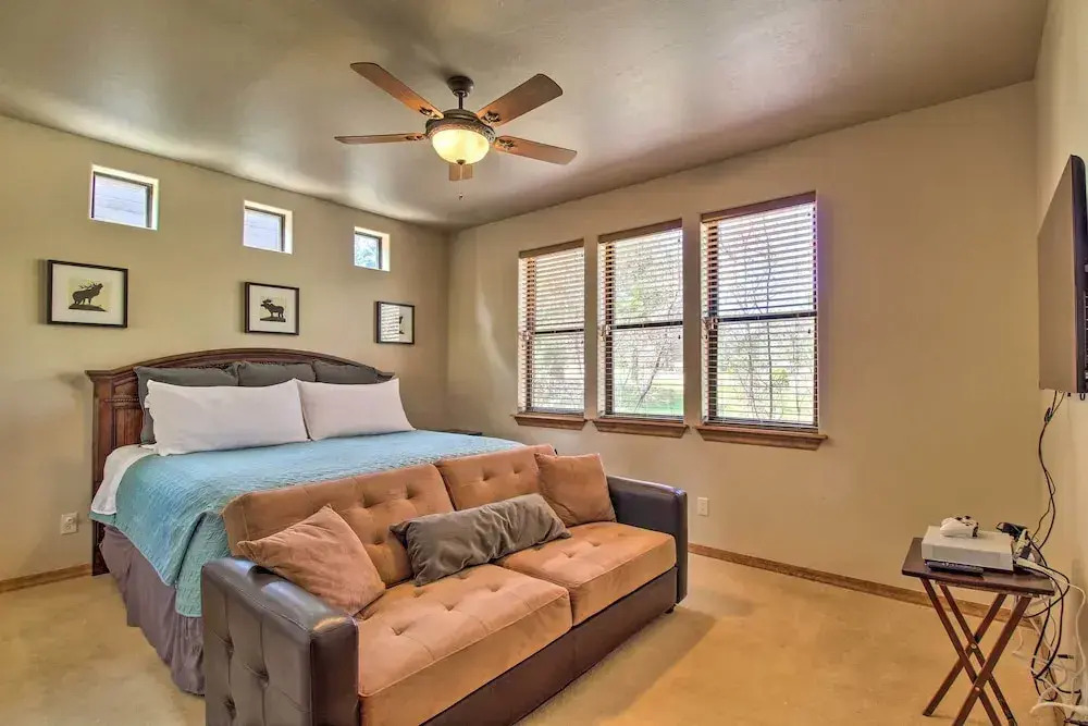Golf Course & Lake Views: Luxe Show Low Cabin