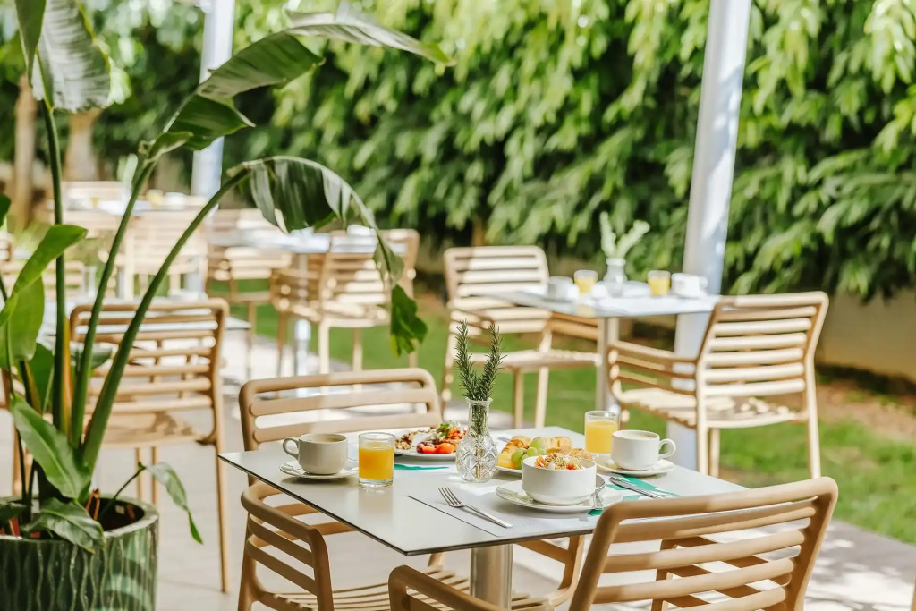 Nissi Park Hotel