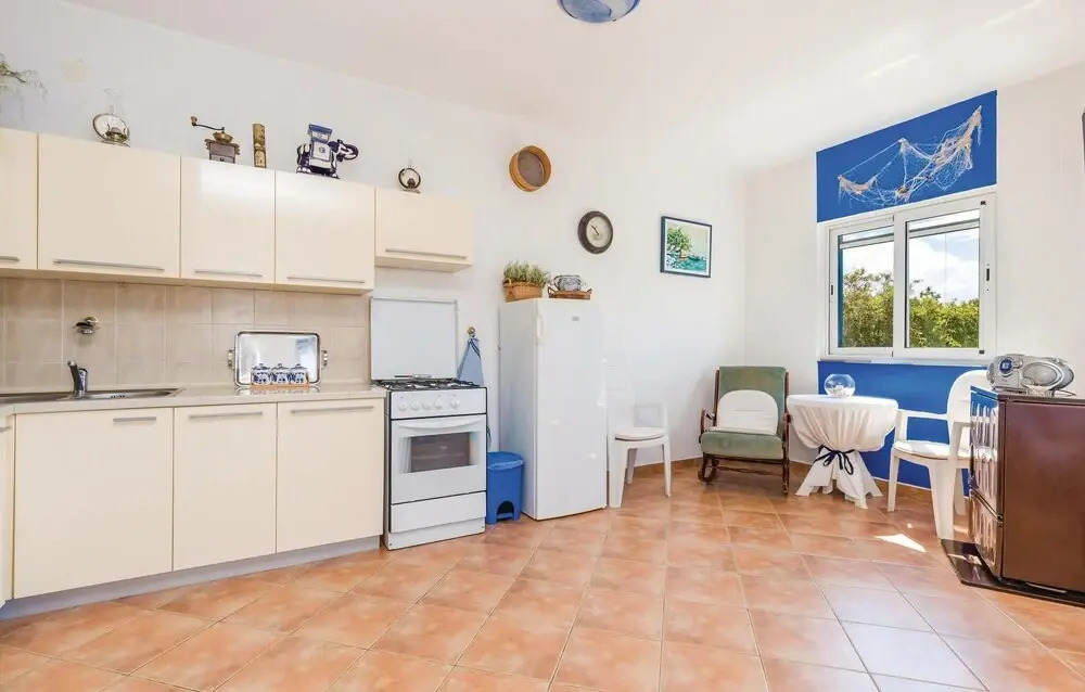 Stunning Home in Barbat With Wifi and 2 Bedrooms