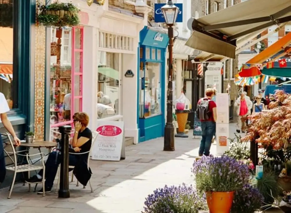 Designer 2 Bed on Hampstead High St