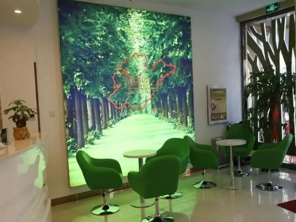 Vatica Qingdao Licang Xiazhuang Hexie Plaza Hotel