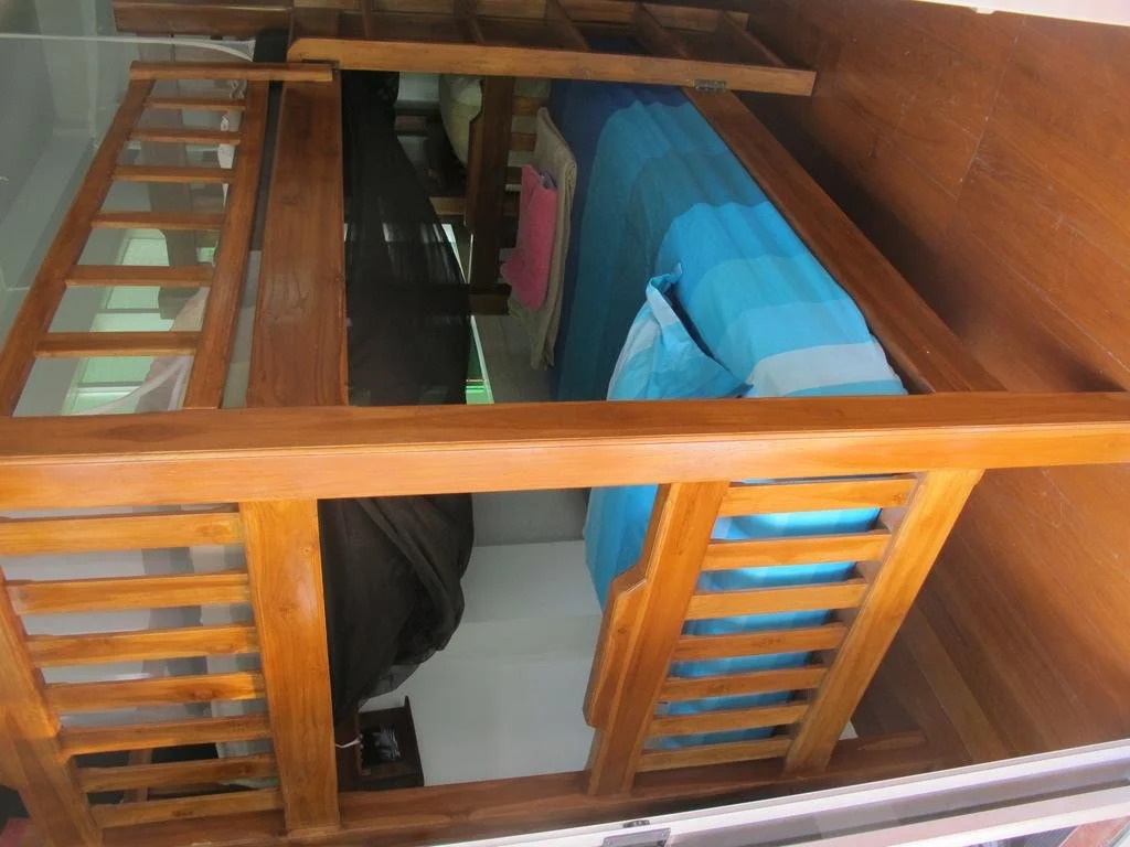 The Oasis Hostel - Adults Only
