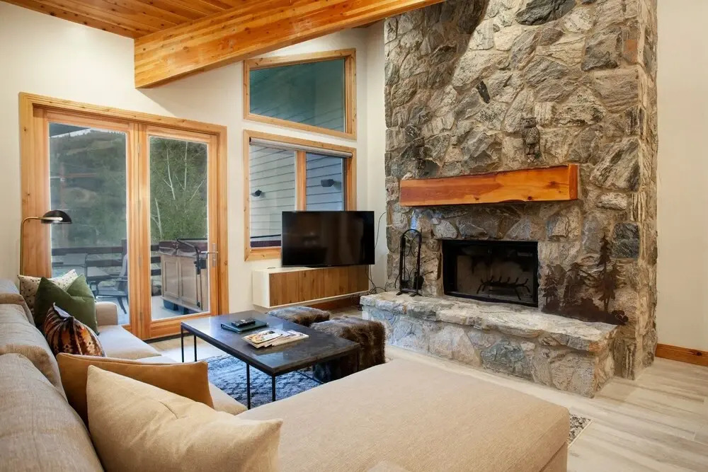 Trail's End Lodge at Deer Valley Resort - Four Bedroom Residence with Space #504 4 Condo