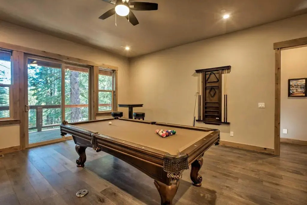 Saint Bernard - INCREDIBLE MOUNTAIN GETAWAY HOT TUB GAME ROOM GAS BBQ L2 EV CONNECTION TAHOE