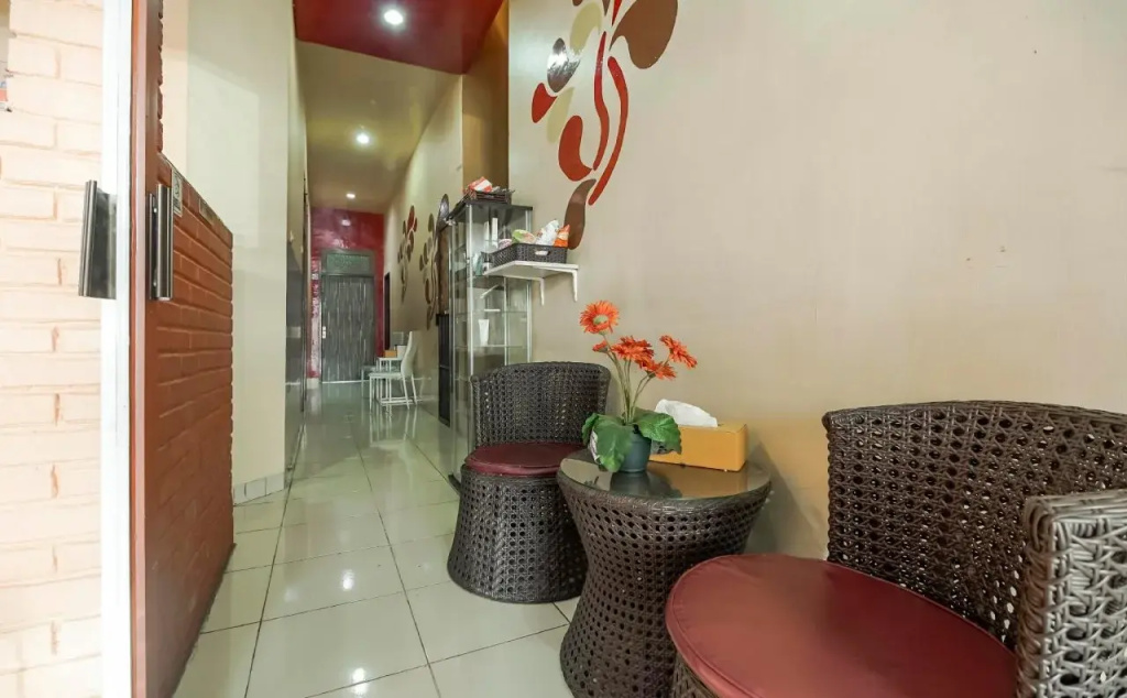 RedDoorz Plus at Hertasning Area Makassar