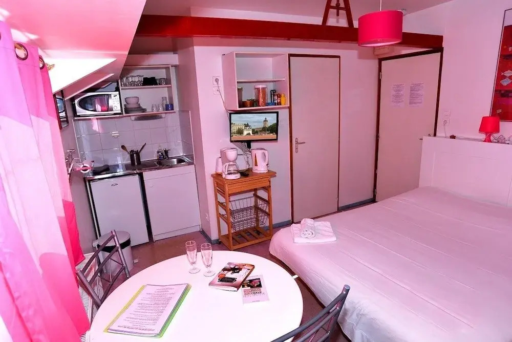 Studio Péniche Centre Lyon Insolite
