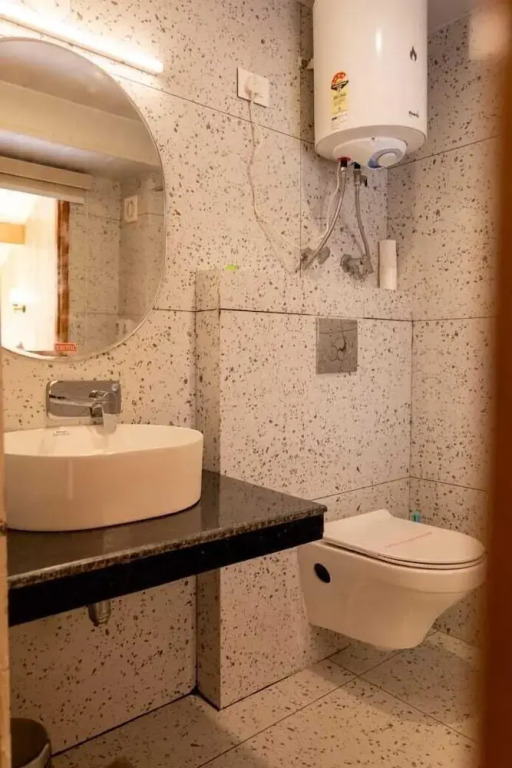 Hotel Patalsu