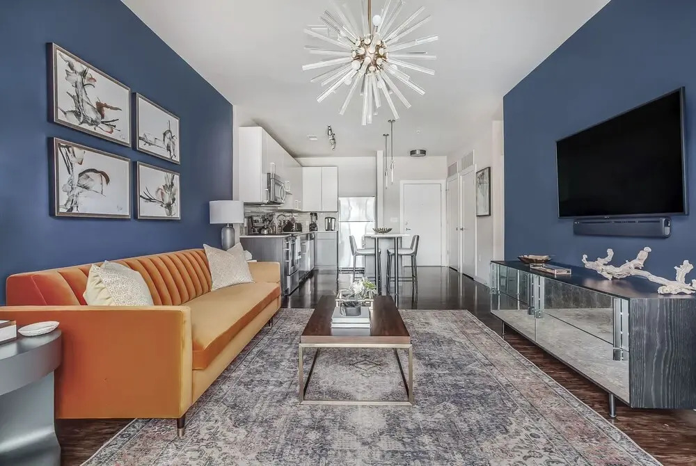 Glamorous Retreat