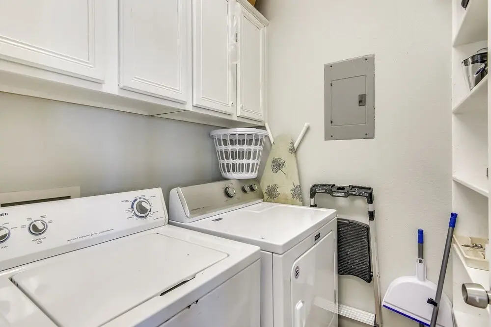 Kahala 11835 - 6 Br Home