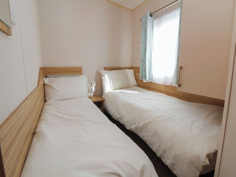 Away Resorts- Golden Sands Holiday Park, E