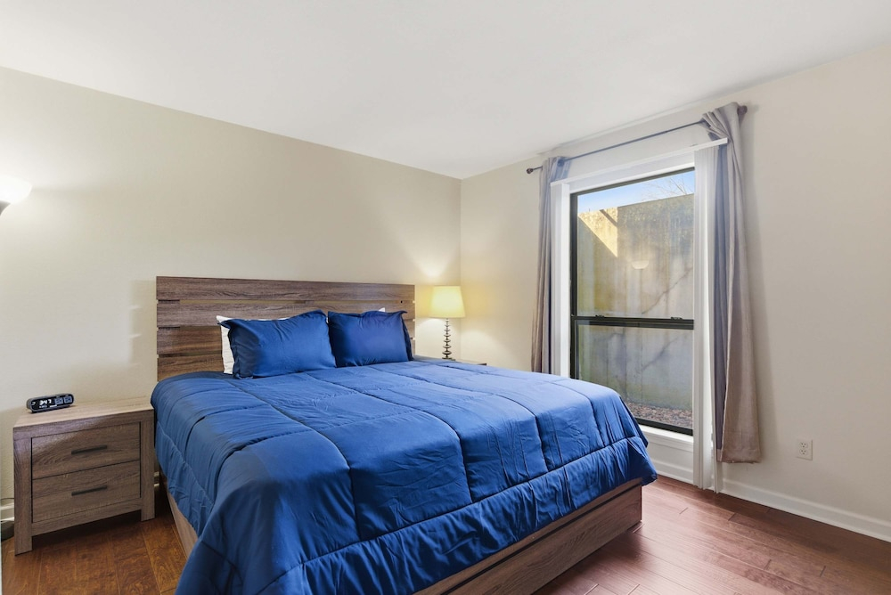 Overlook Paradise Scenic Stay