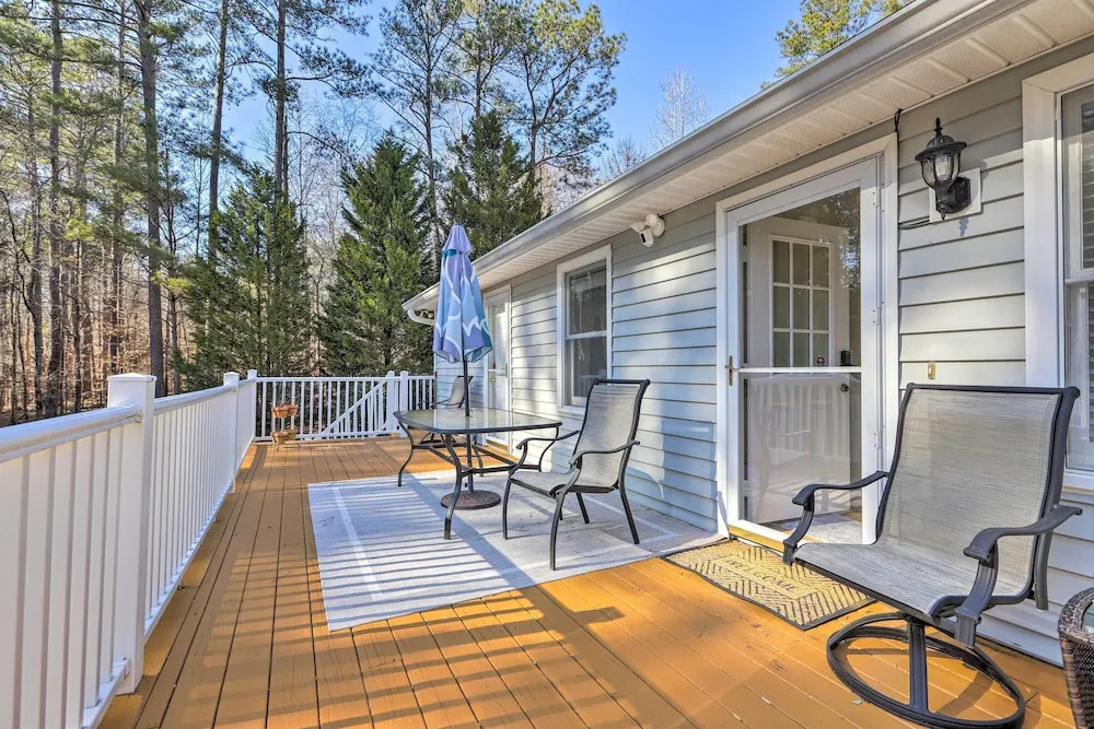 Immaculate Suwanee House w/ Pool & Game Room!