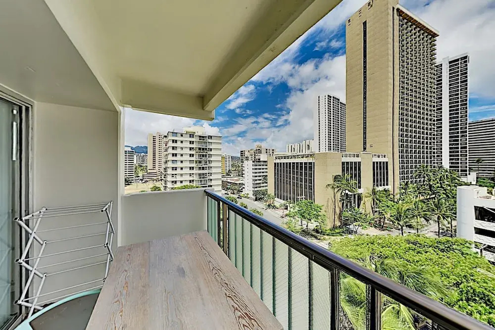 Kuhio At Waikiki 1109 Condo by RedAwning, Honolulu