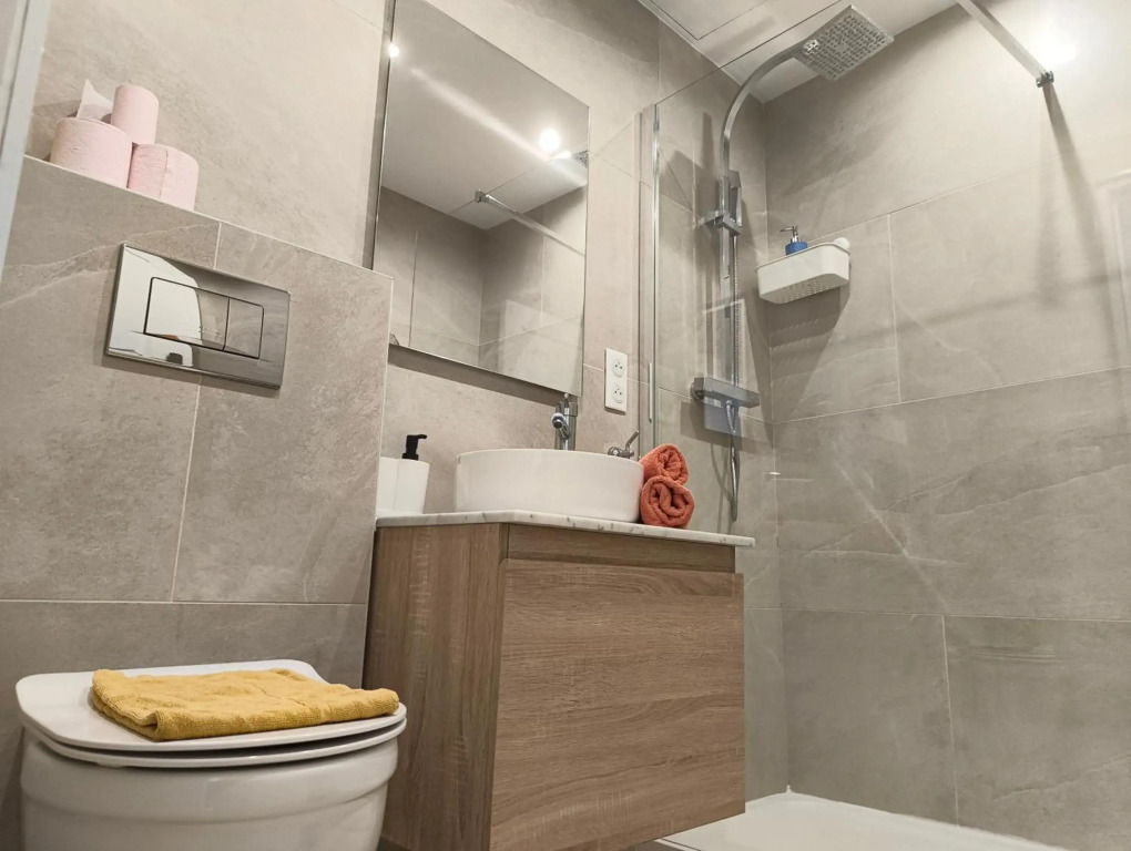 HOSTEL MEYERBEER - Rooms and Apartments