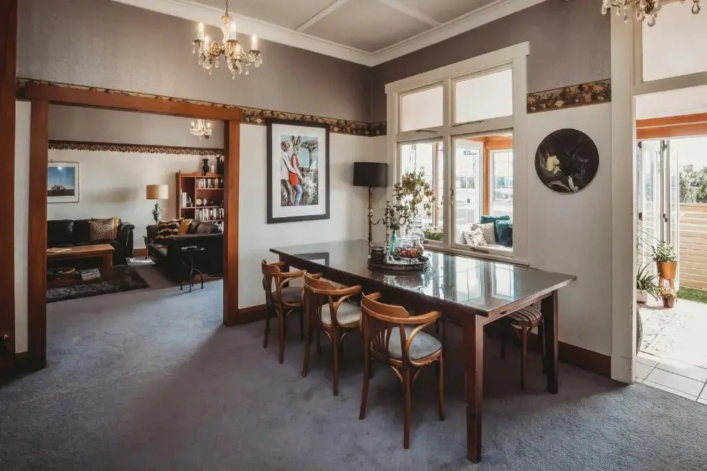 Timata Ora - 7BR family home in prime location
