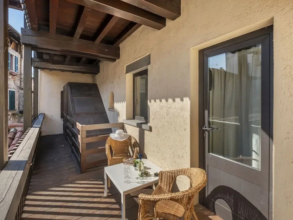 Charming Holiday Home in Iseo With Terrace