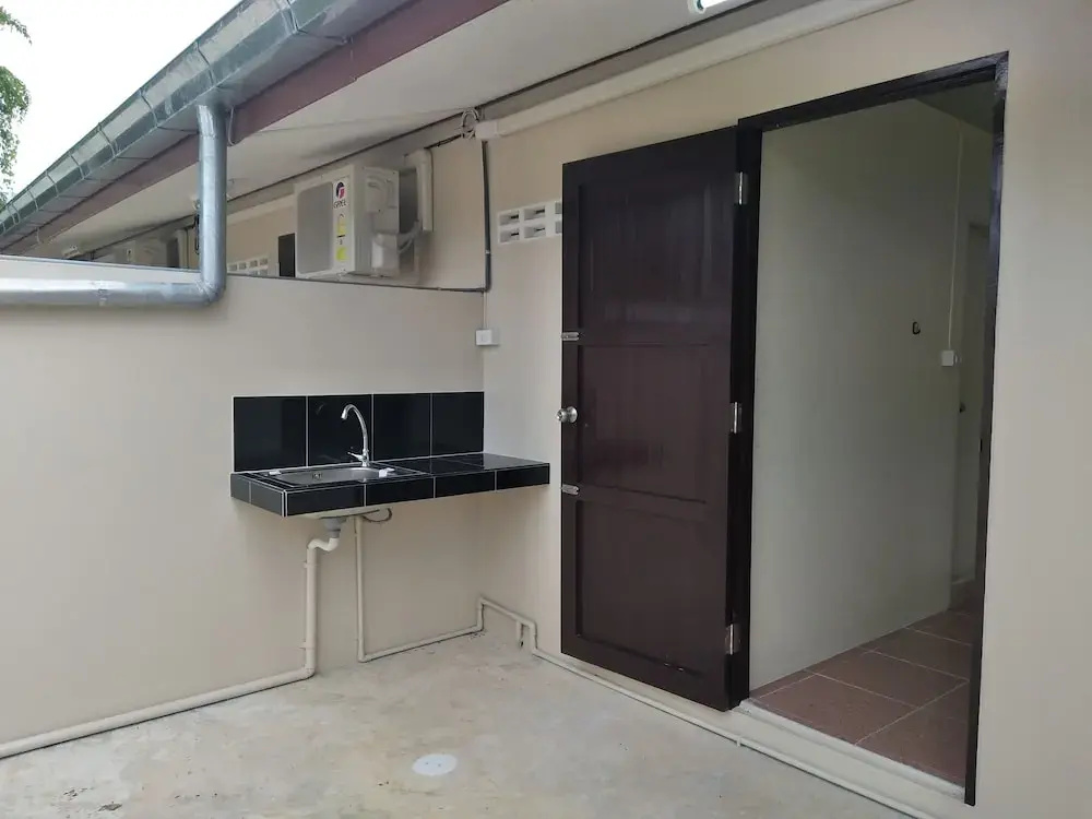 Triple S House