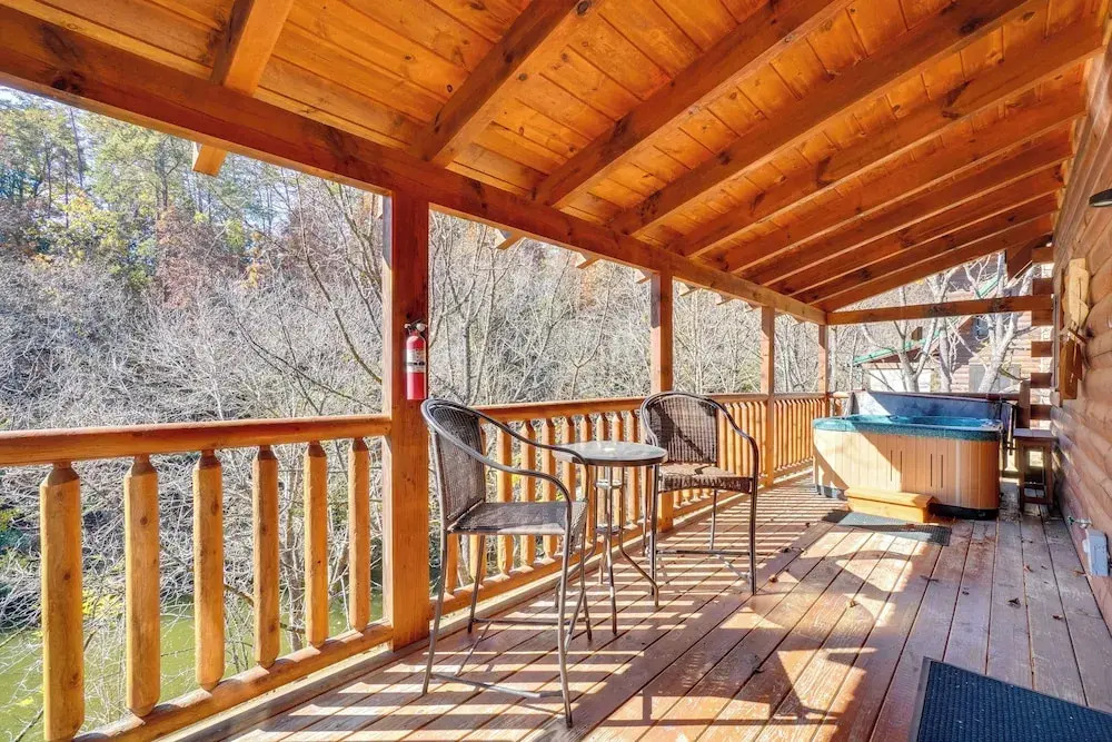 Romantic Cabin w/ Hot Tub in Pigeon Forge!