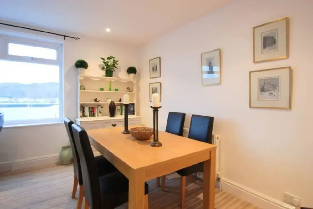 Estuary View Apartment