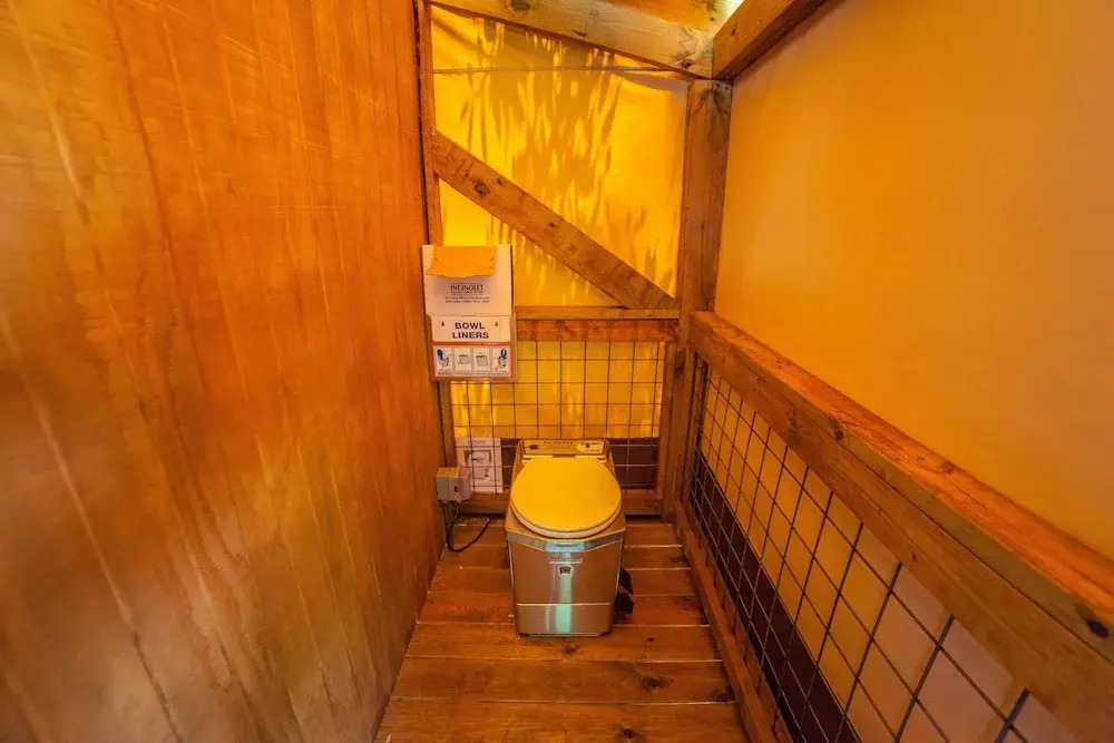 Geronimo Creek Retreat Glamping Cabin #5 - Campsite