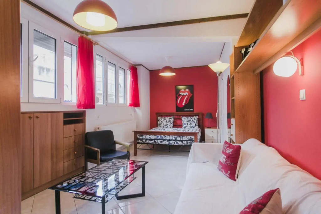 Top floor apartment at the city center