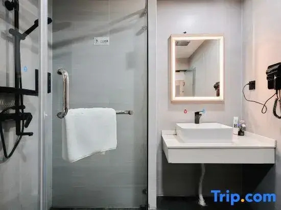 Youjiaxuan Hotel (Shanghai Xinchang Ancient Town)