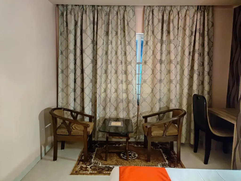 Hotel Vip Square