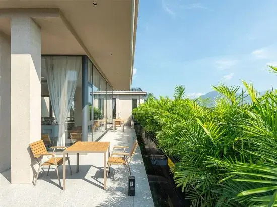 Shanshui Garden Hotel (Zhaoping Government Affairs Center)