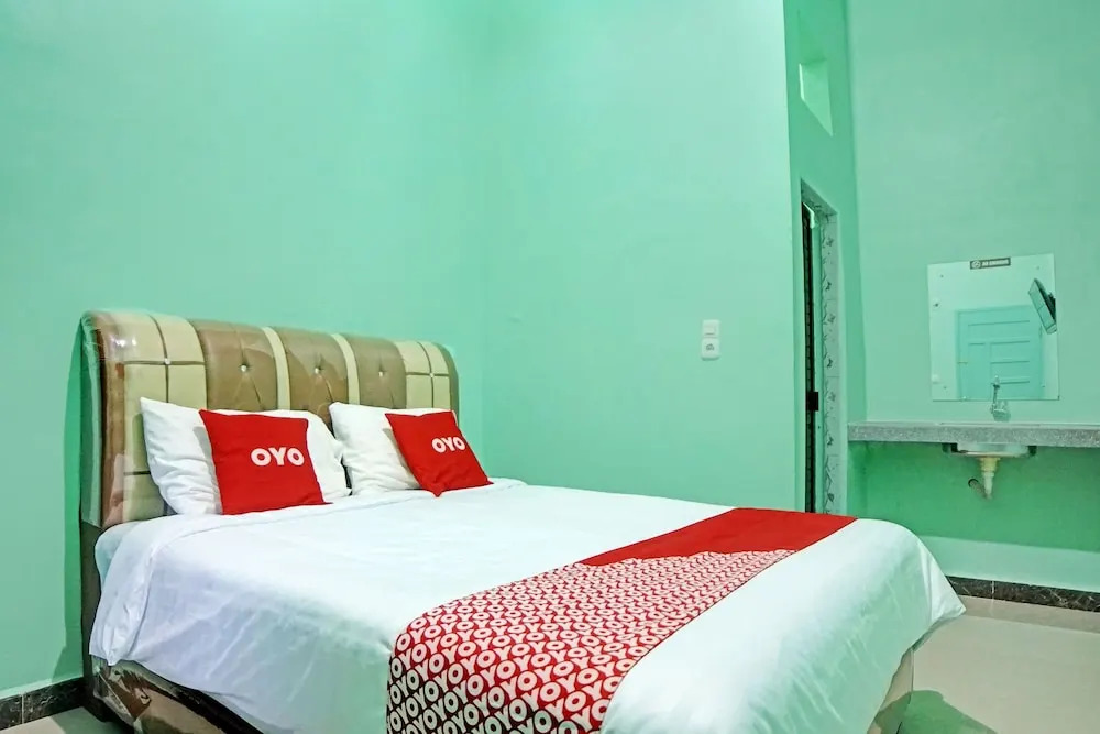 RedDoorz at Orien Guesthouse Pematang Siantar