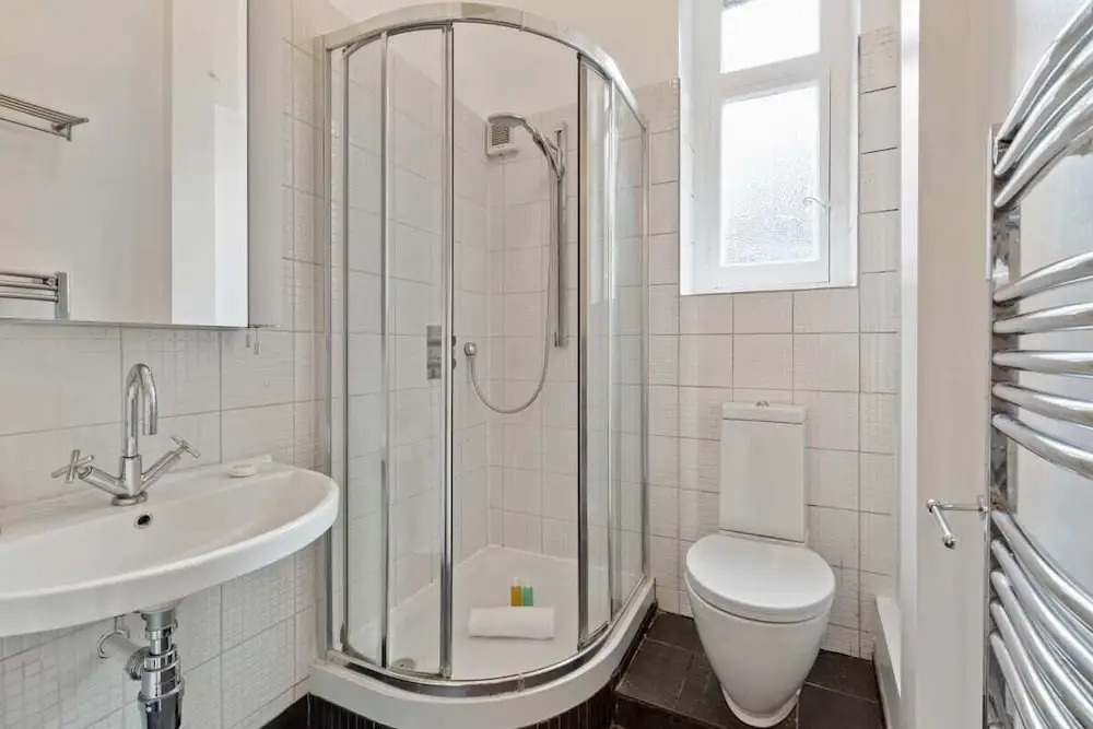 Stunning 1 Bed Apt, Sleeps 4 nr Central London