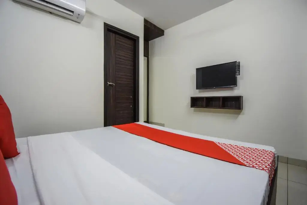K Home by OYO Rooms