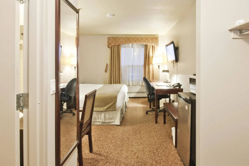 Provost Motor Inn
