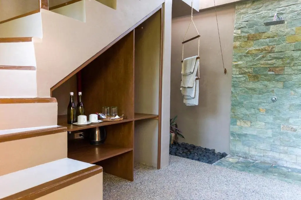 Nakabalo Guesthouse & Restaurant