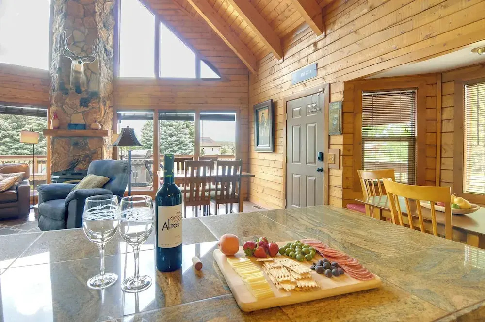 Rustic Pagosa Lakes Cabin w/ Deck & Grill