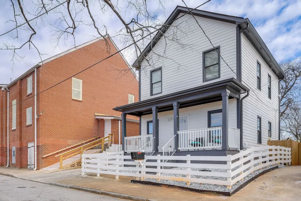 Extended Stay Near Intl Soccer! ATL Home w/ Yard