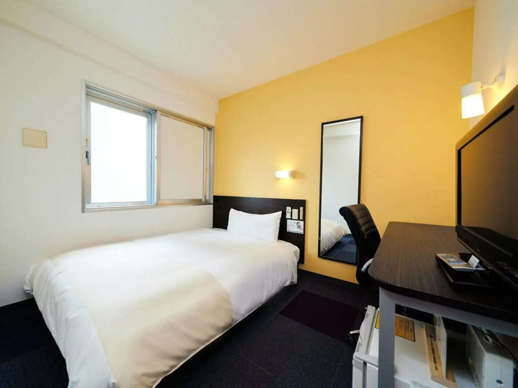 Super Hotel JR Shin-Osaka Higashiguchi