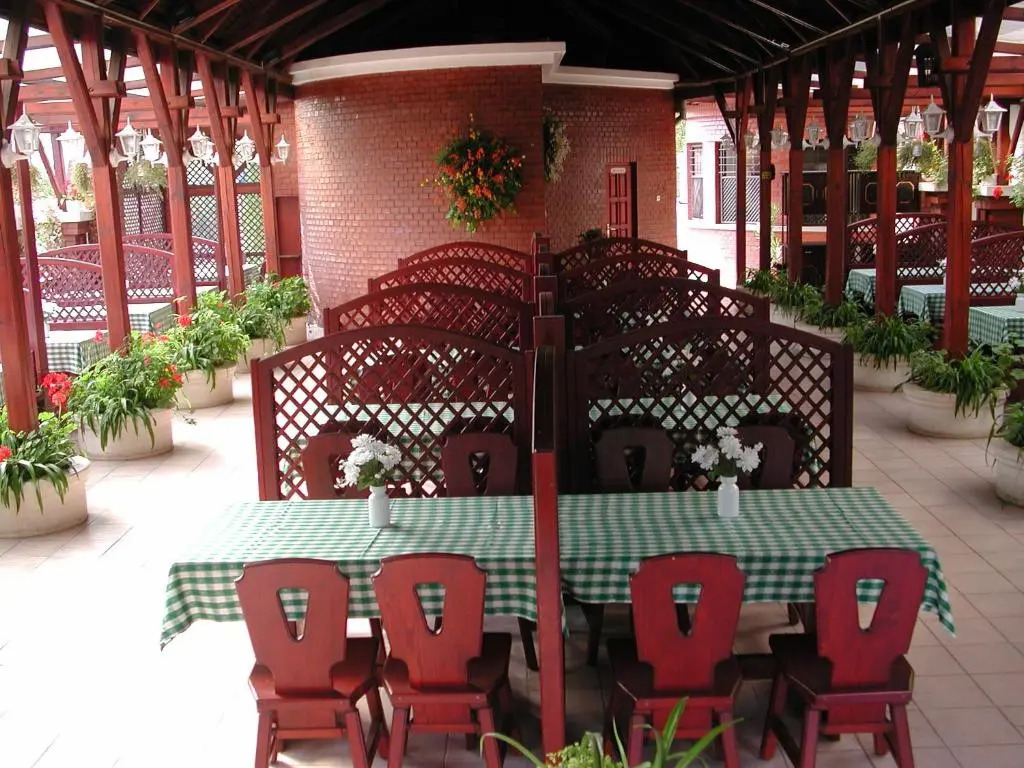 Karikas Hotel
