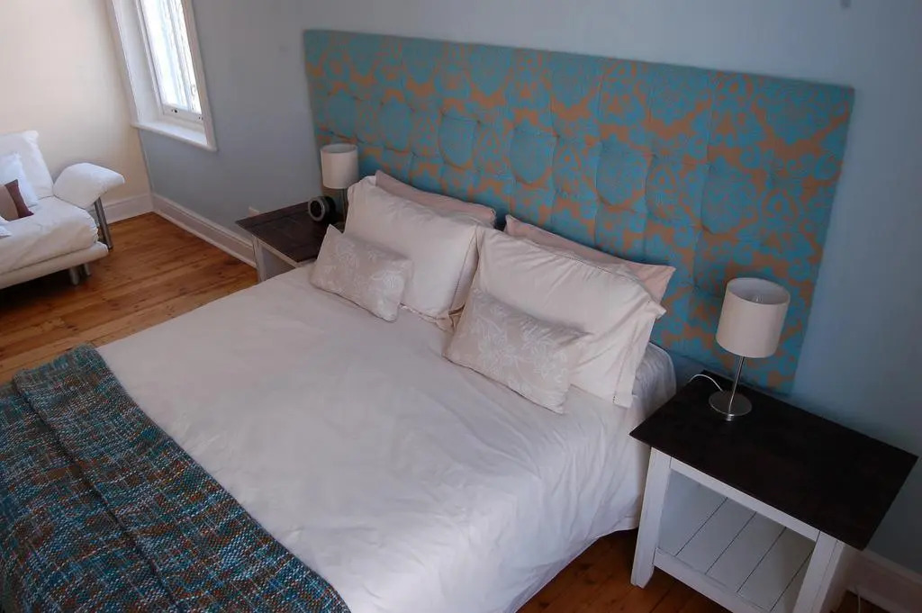 Six on Scott Guesthouse