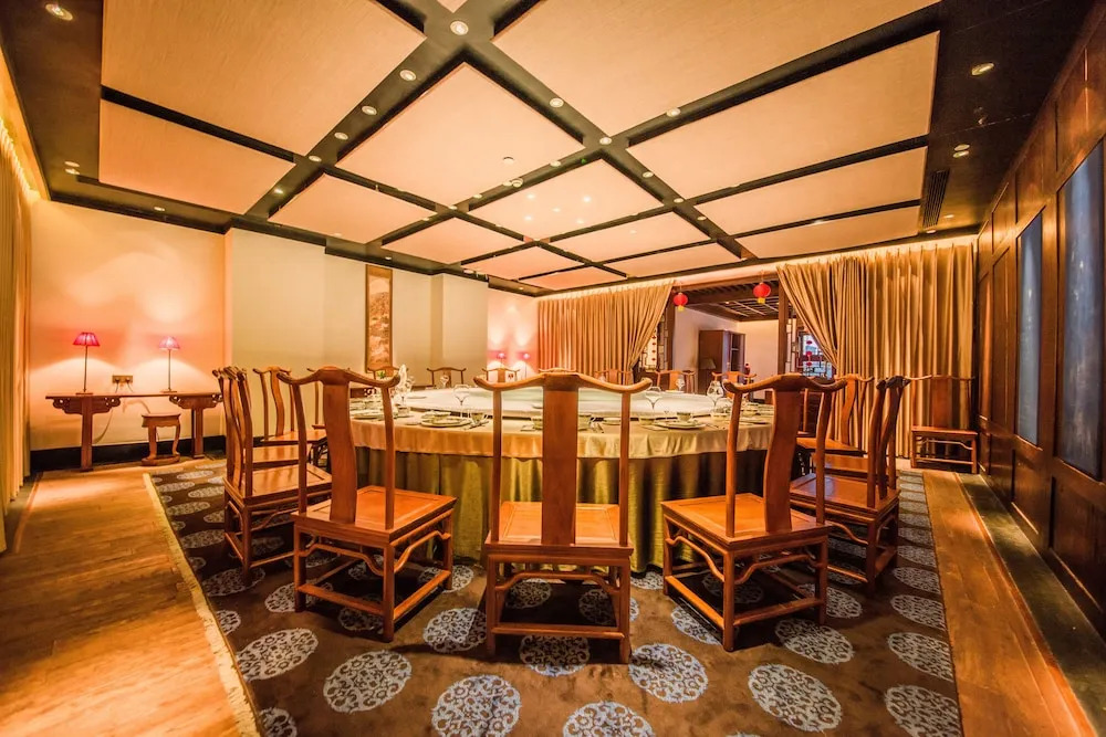Zeyun Hotel