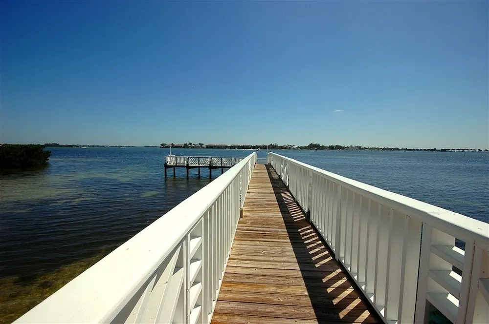Tradewinds Beach Resort