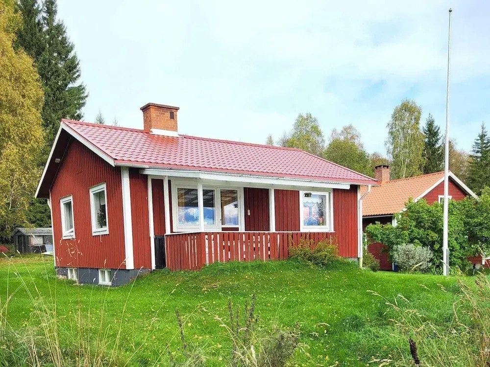 Cozy Getaway Near Forest and Lake