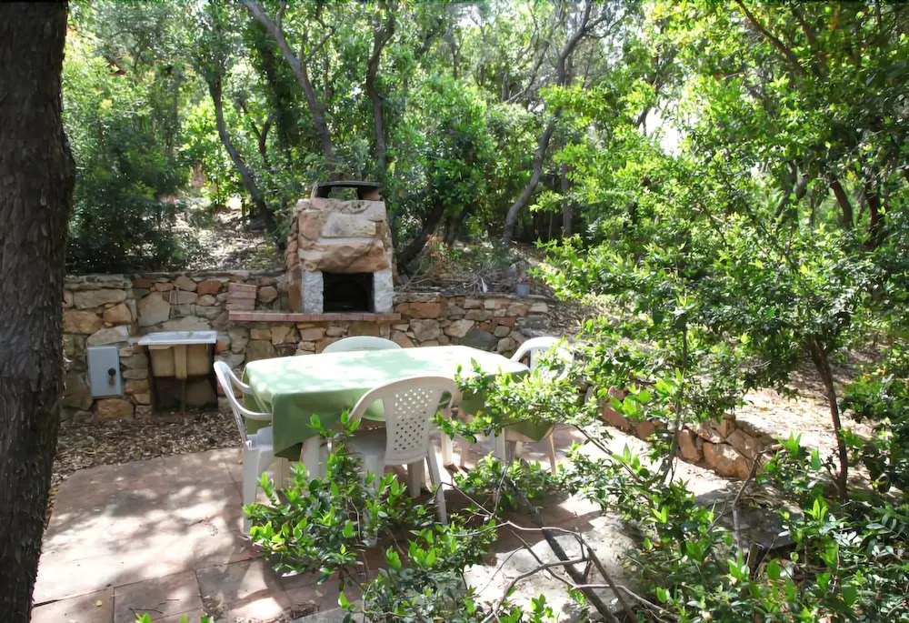 San Teodoro Monte Petrosu Apartments