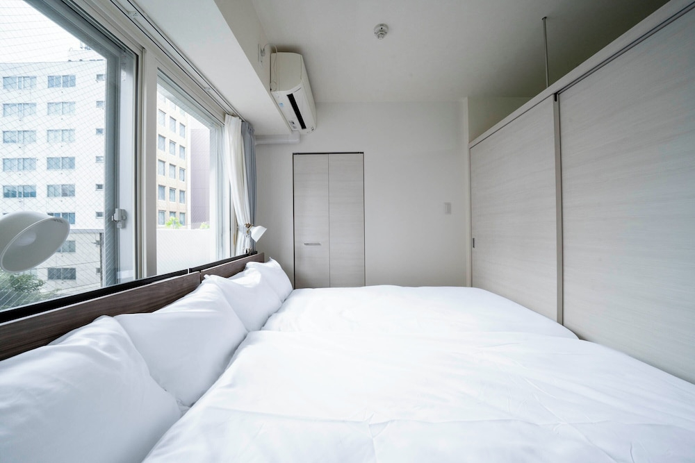 Hills Sapporo 402