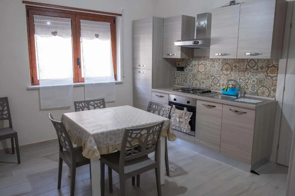 La rosa dei venti, apartment 1
