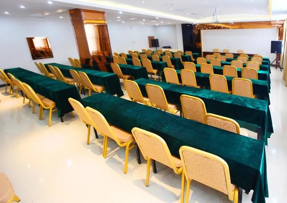Yishang Holiday Inn